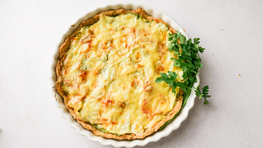 Nydelig vegetarmiddag, pai med ricotta og soltørkede tomater